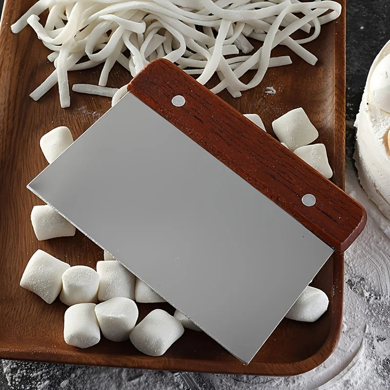Avante Stainless steel scraper, vegetable chopper, dough cutter - a multifunctional kitchen tool for baking