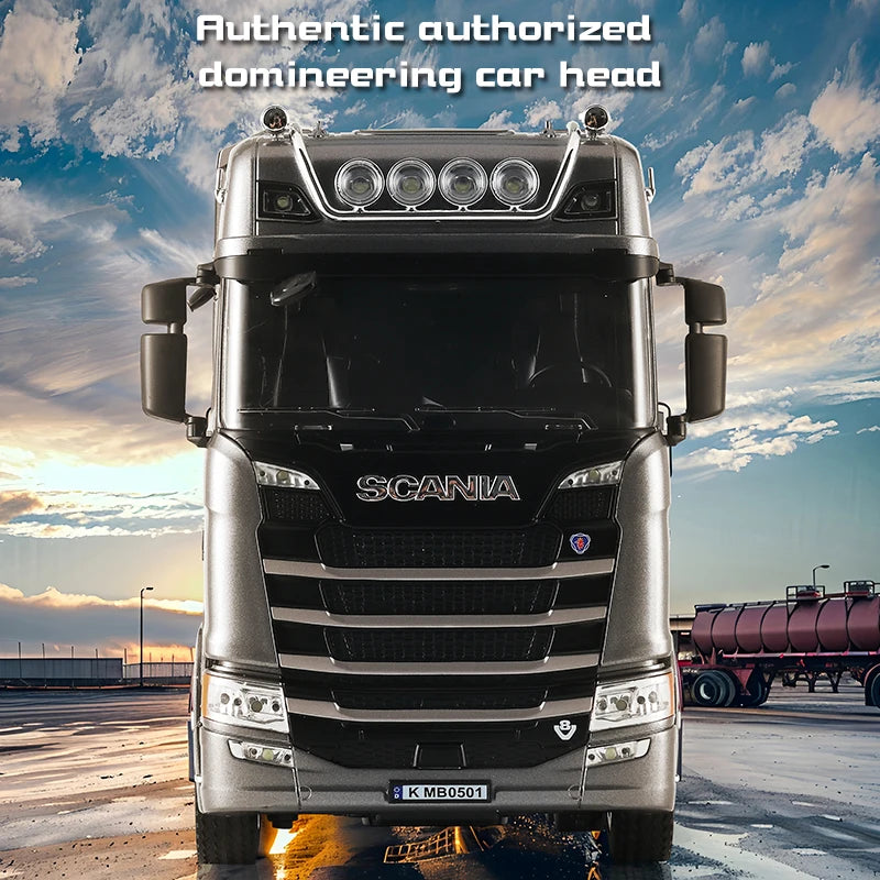 HUINA RC Truck with Light 1:18 4WD