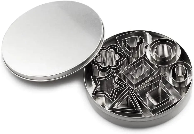 Weilton Multi-piece Set of Geometric Cookie Cutters, Stainless Steel Pastry Molds, Fruit Tools -perfect for DIY Baking and Fruit Cutting