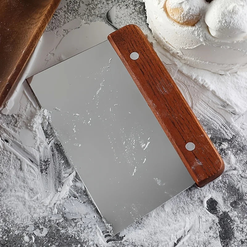 Avante Stainless steel scraper, vegetable chopper, dough cutter - a multifunctional kitchen tool for baking